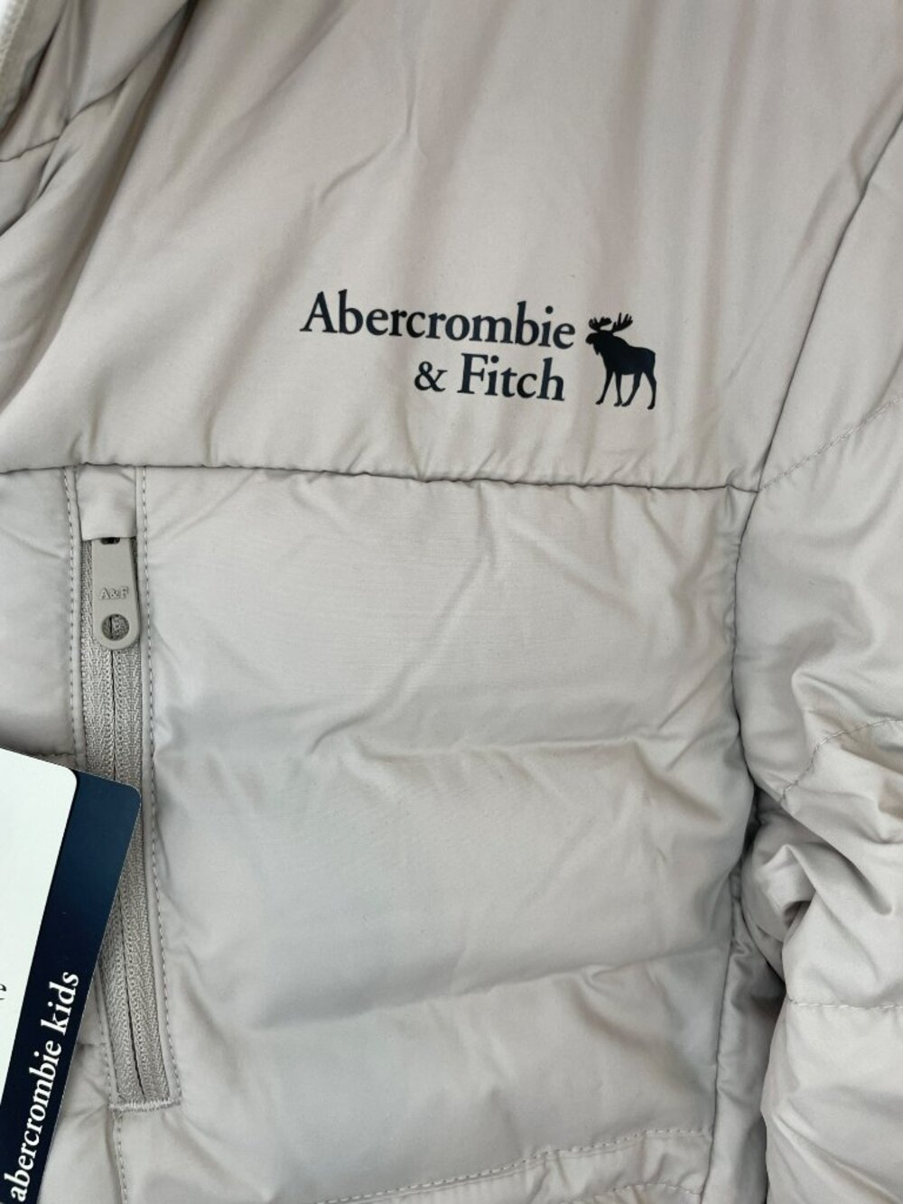 Abercrombie Kids Beige Puffer Jacket Faux Fur Lined Hooded Kids Sz 11/12 NWT - Picture 4 of 9